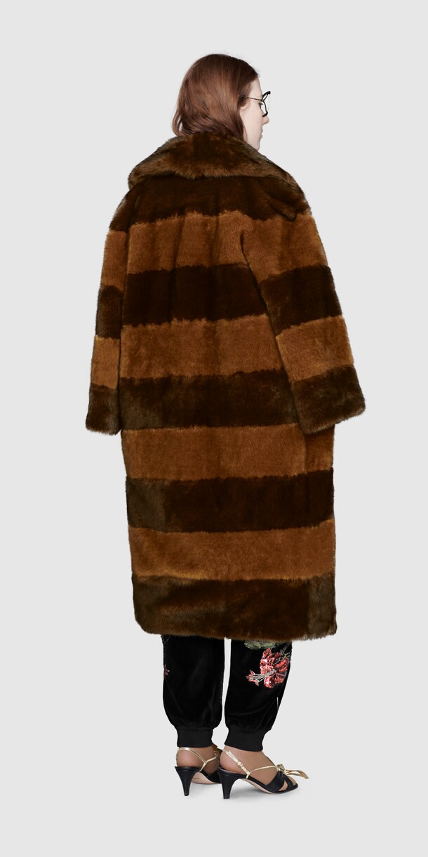 Look 52 Back Side