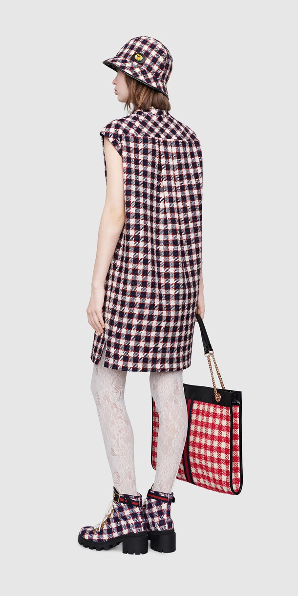 Alternative Look 126 Back Side