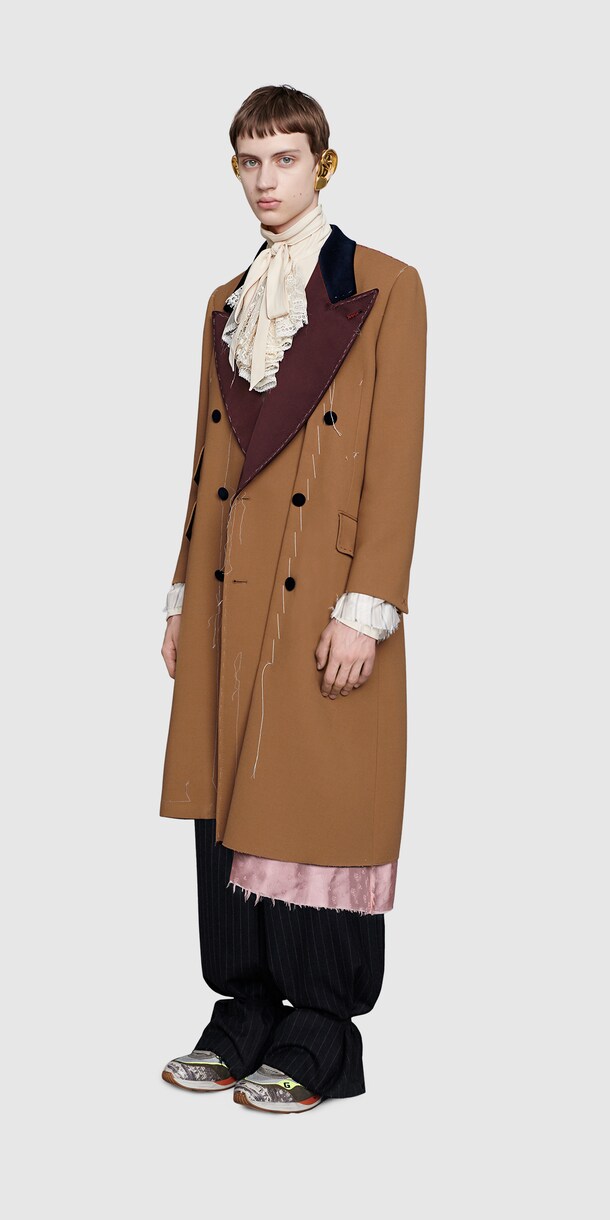 الإطلالة 10 Front Side