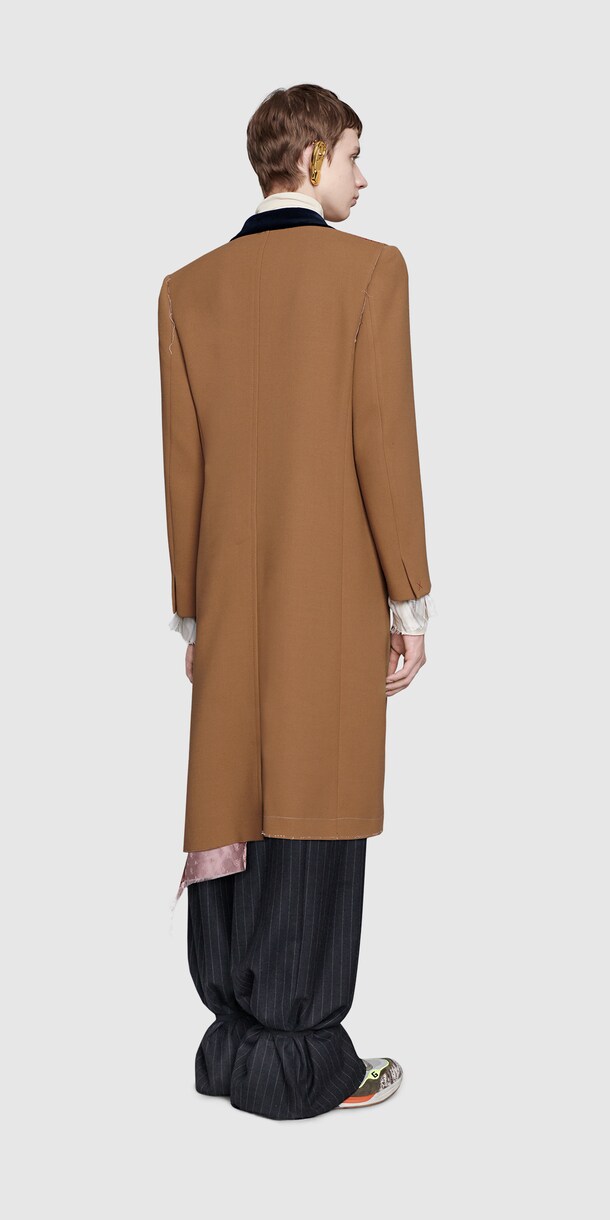 Look 10 Back Side