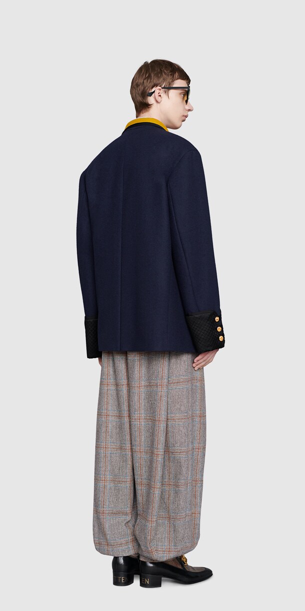Look 16 Back Side