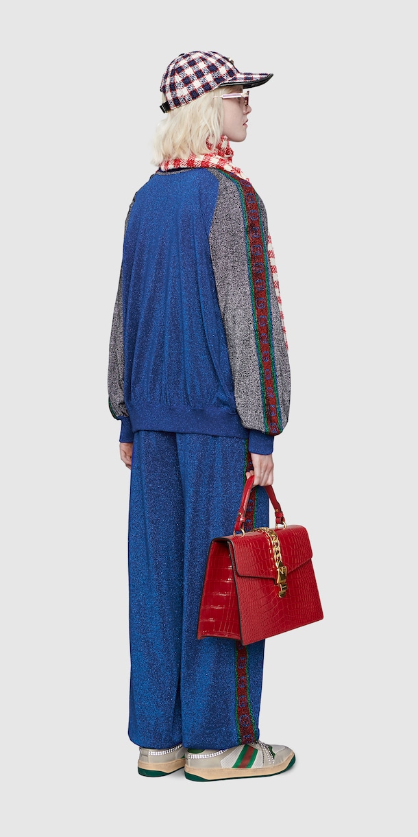 Alternative Look 139 Back Side