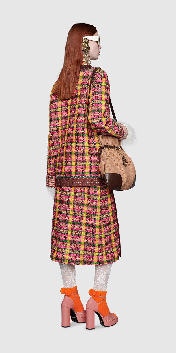 Look 23 Back Side