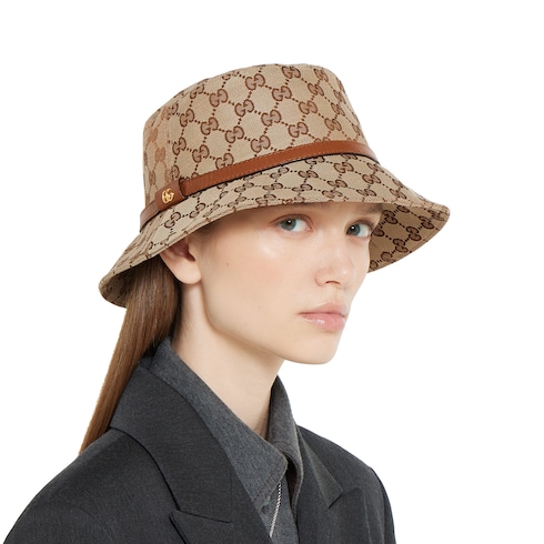 Gucci หมวก GG canvas bucket hat สีเบจและสีน้ำตาลเข้ม