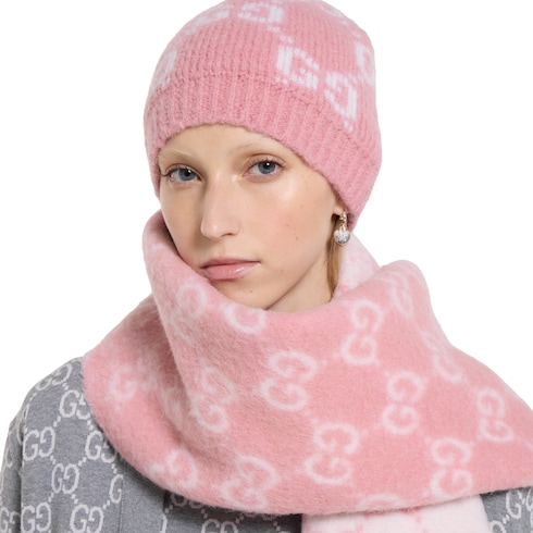 Gucci GG alpaca wool blend scarf pink and white Detail 4