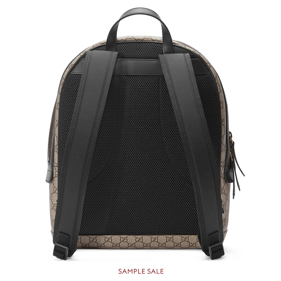 Bee print GG Supreme backpack in Beige/ebony GG Supreme canvas with bee