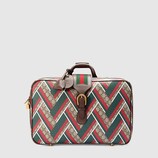 Koffer mit GG und Chevron