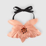 Flower necklace in colored resin