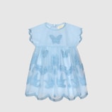 Baby-Kleid aus Tüll mit Stickerei