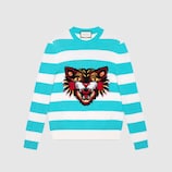 Pull en laine avec chat furieux et cœur