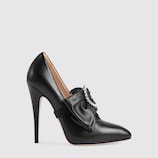 Pumps aus Leder mit abnehmbarer Schleife aus Leder