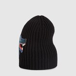 Wool hat with wolf