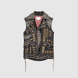 Gilet en cuir clouté avec broderie