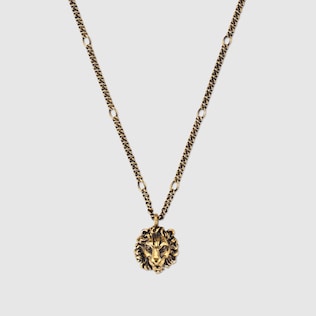 Collana con pendente testa di leone