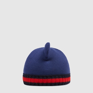 Cappello lavorato a maglia con orecchie