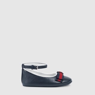 Ballerina in pelle con dettaglio Web