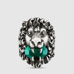 Anillo con Cabeza de León con Cristal