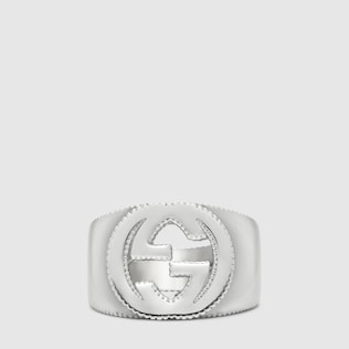 Interlocking G ring in silver