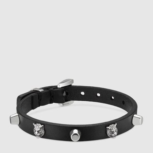 Armband aus Leder mit Felineköpfen