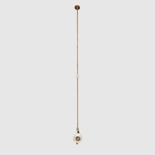 Single interlocking G pearl pendant earring