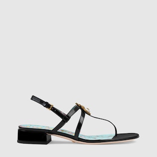 Patent leather sandal with bee