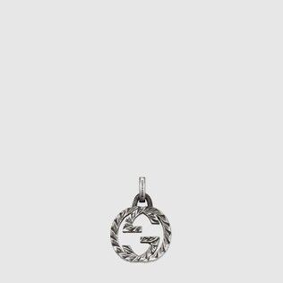 Charm de G Entrelazada de Plata