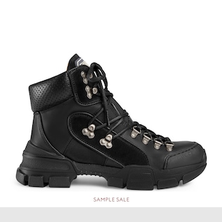 High-Top Sneaker aus Leder und Canvas