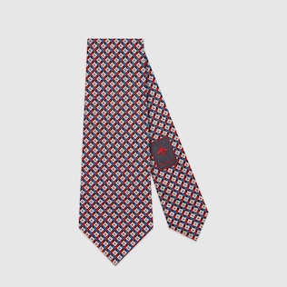3-D G silk tie