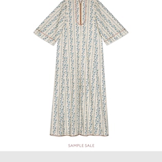 Kaftano in popeline con rose e Gucci