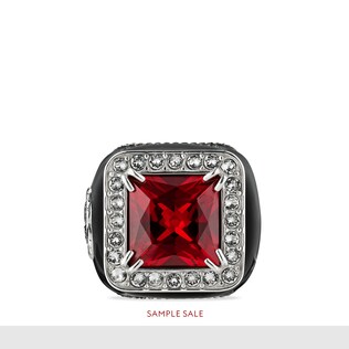 Anello con pietra e cristalli