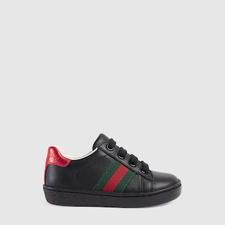 Low-Top Sneaker aus Leder mit Webstreifen