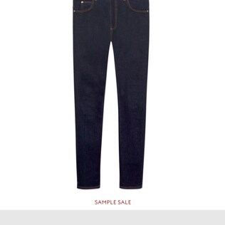 Pantalón Ceñido de Denim