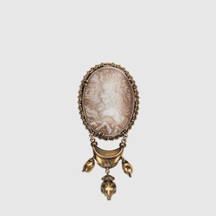 Brooch with cameo