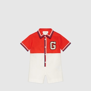 婴儿“G”图案府绸爬服
