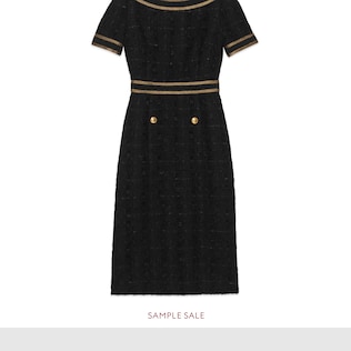 Kleid aus Tweed mit dekorativem Besatz