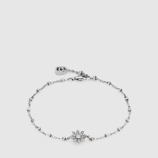 Flower bracelet with diamonds