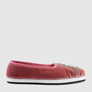 Women's velvet loafer with AM appliqué