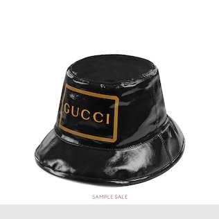 قبعة فيدورا بطبعة إطار Gucci