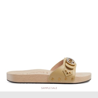 Leather slide sandal with Interlocking G