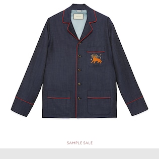 Jacke aus Wolle mit feinen Punkten und Katze