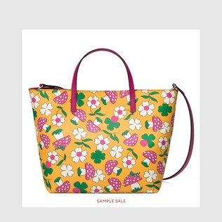 Children's tote with mushrooms print and strap