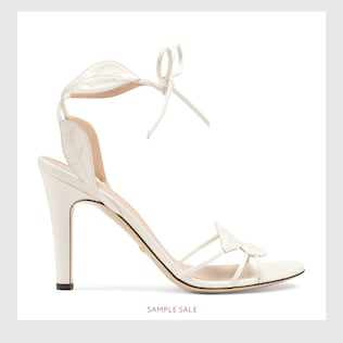 Leather sandal with leaf details