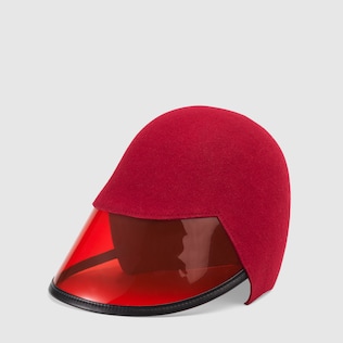 Cappello in feltro con visiera trasparente