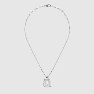 Collier avec lettre « Q » en argent
