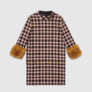 Abito in tweed con elementi staccabili