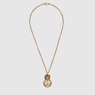 Collar con cabeza de león y Doble G