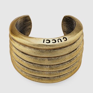 Textured round metal effect resin bracelet
