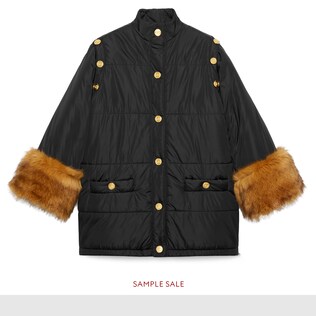 Giacca in nylon con maniche staccabili