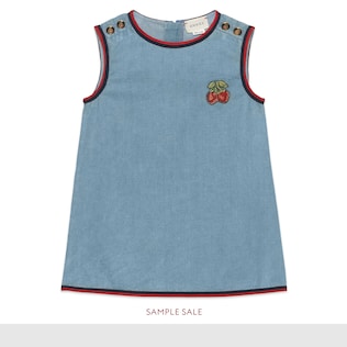 Robe pour enfant en jean avec fraises
