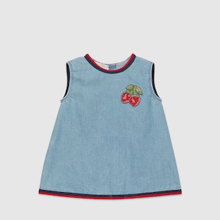 Vestido para bebé de denim con fresas